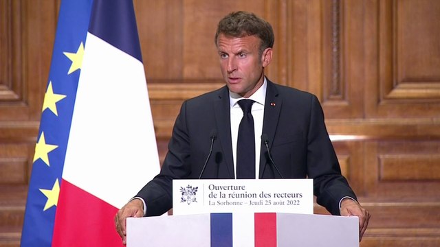 Emmanuel Macron annonce la création d'un fonds d'innovation pédagogique de 500 millions d'euros