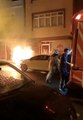 Fatih'te park halindeki otomobil alev alev yandı