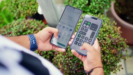 Samsung Z Flip 4 vs iPhone 13