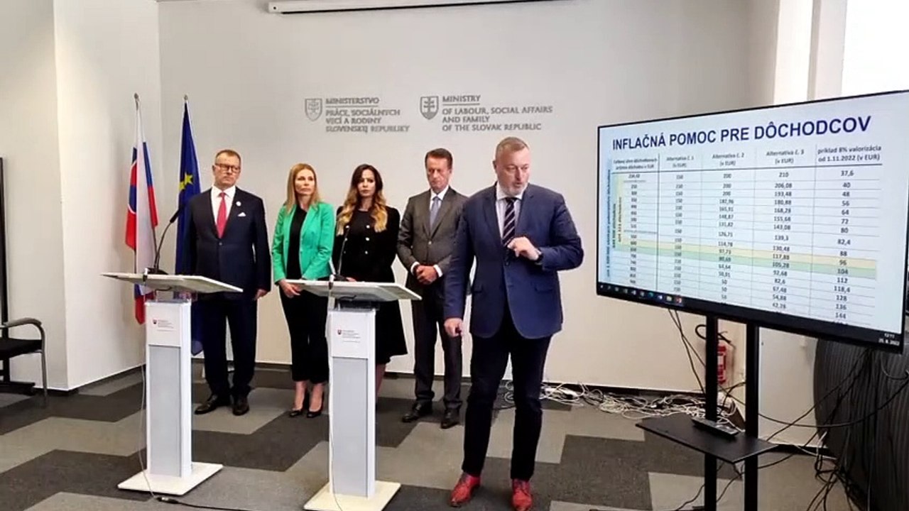 ZÁZNAM: M. Krajniak: Do konca roka by 1,4 milióna dôchodcov malo dostať pomoc od štátu