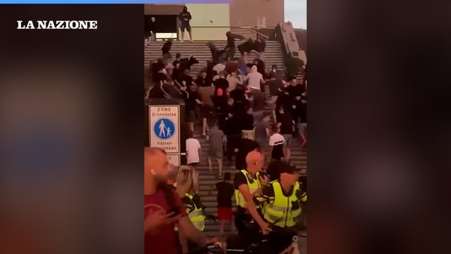 Twente-Fiorentina, scontri tra tifosi viola e olandesi