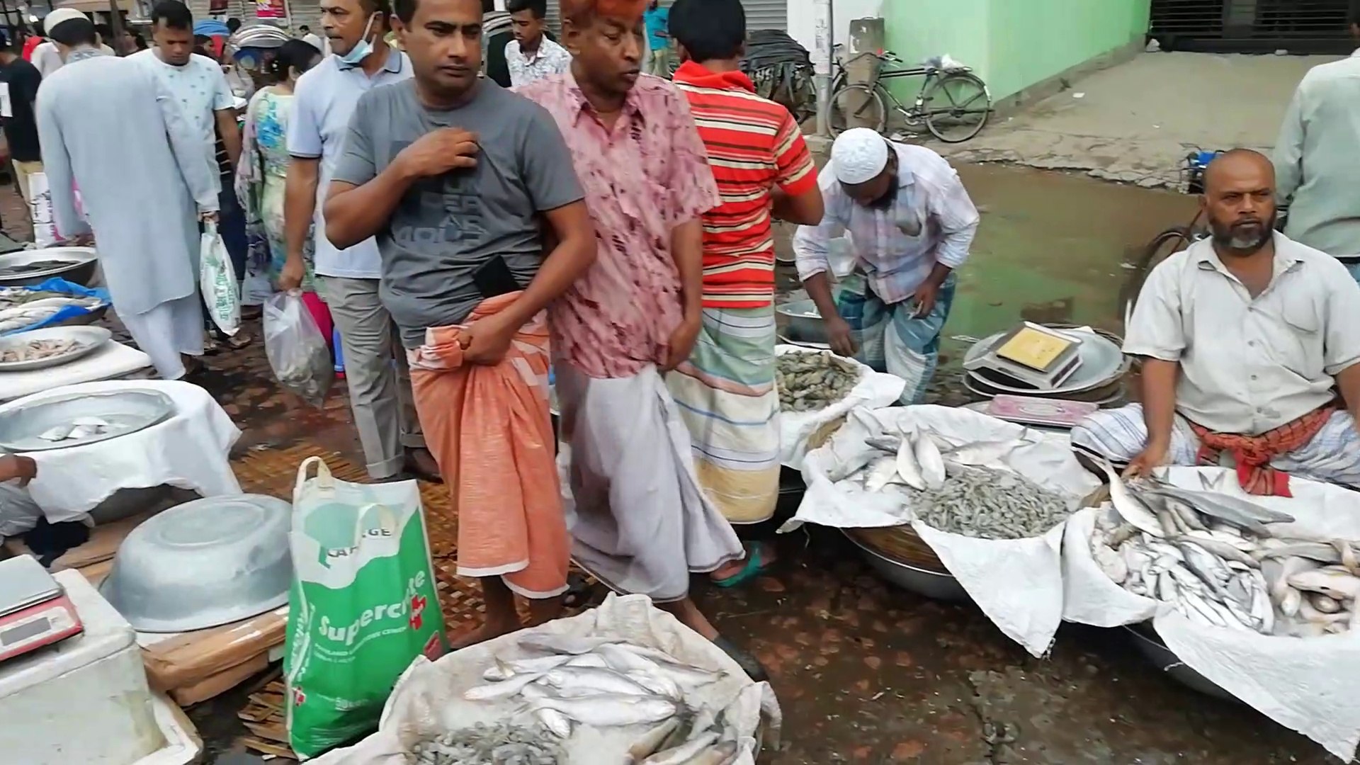 ⁣Amazing Fish Market || Crowd Fish Bazar || South Asian Fish Market Tour || Fish Video