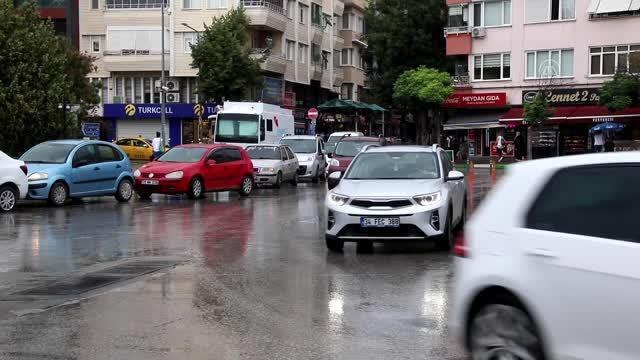 Kırklareli gündem haberleri... KIRKLARELİ - Trakya'da sağanak hayatı olumsuz etkiliyor