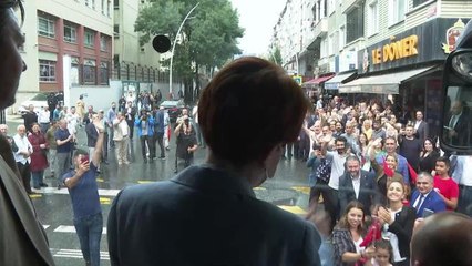 Akşener'e Dert Yanan Sultangazili Esnaf: "Bu Sistemde 50 Yıl Çalışsak Bir Ev Sahibi Olamayız"