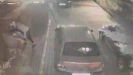 KARTAL'DA KASK TAKAN HIRSIZ SİTE BAHÇESİNDEN MOTOSİKLET ÇALDI