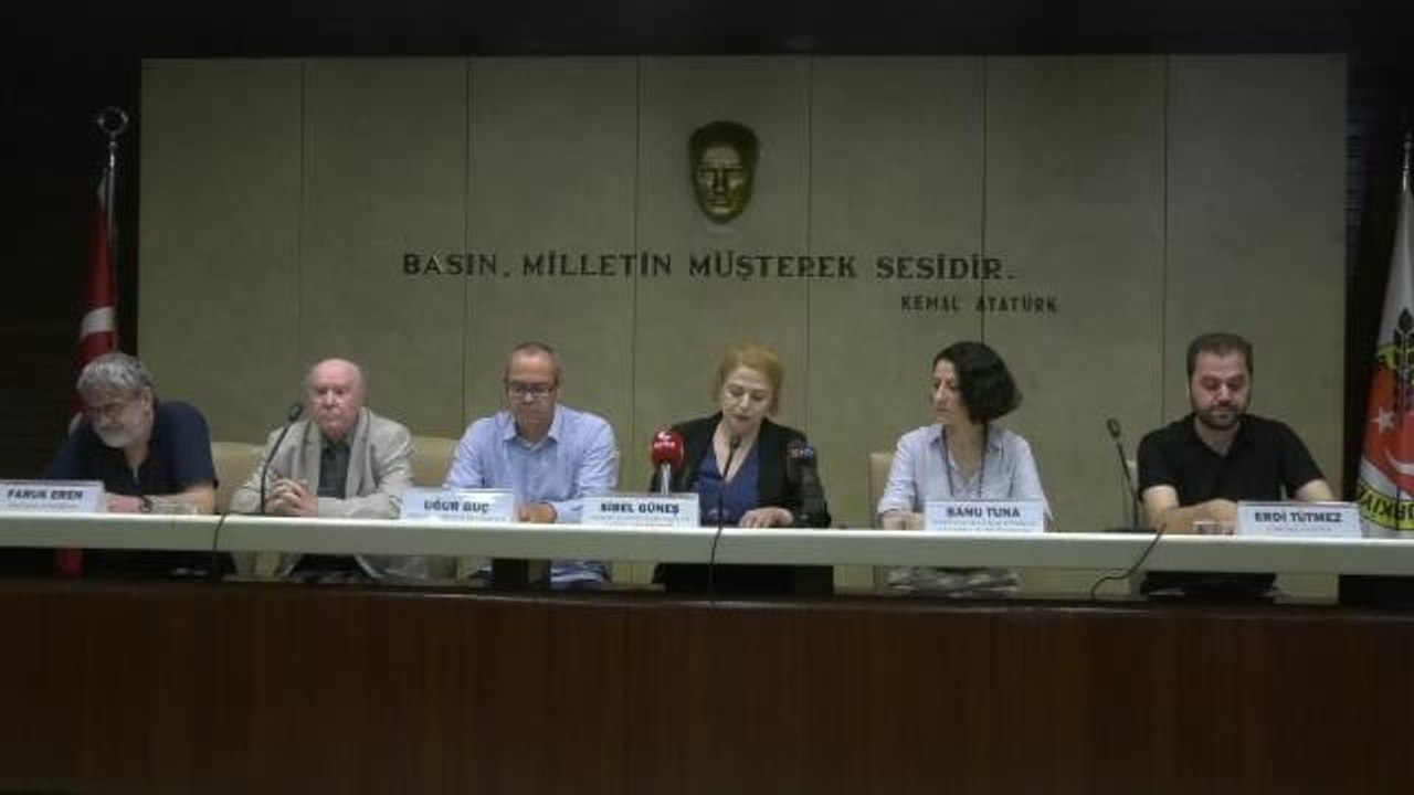 Son dakika haber... Basın Meslek Örgütlerinden Basın İlan Kurumu'nun Evrensel Kararına Tepki: "Resmi İlan ve Reklamların Kesilmesi Hukuksuzdur, Geri Çekilmelidir"