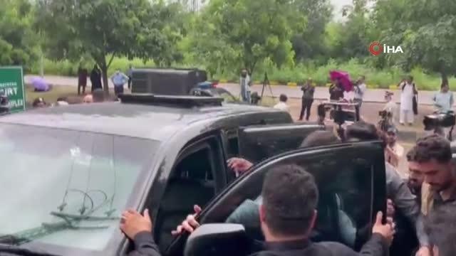 Pakistan'ın eski Başbakanı Khan, kefaletle serbest kaldı