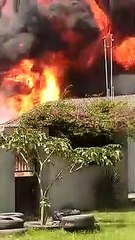 Incendio frente a mercado en El Quior causa alarma entre vecinos