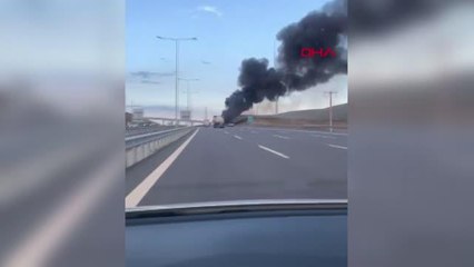 İSTANBUL-SİLİVRİ'DE SEYİR HALİNDEKİ OTOBÜS ALEV ALEV YANDI