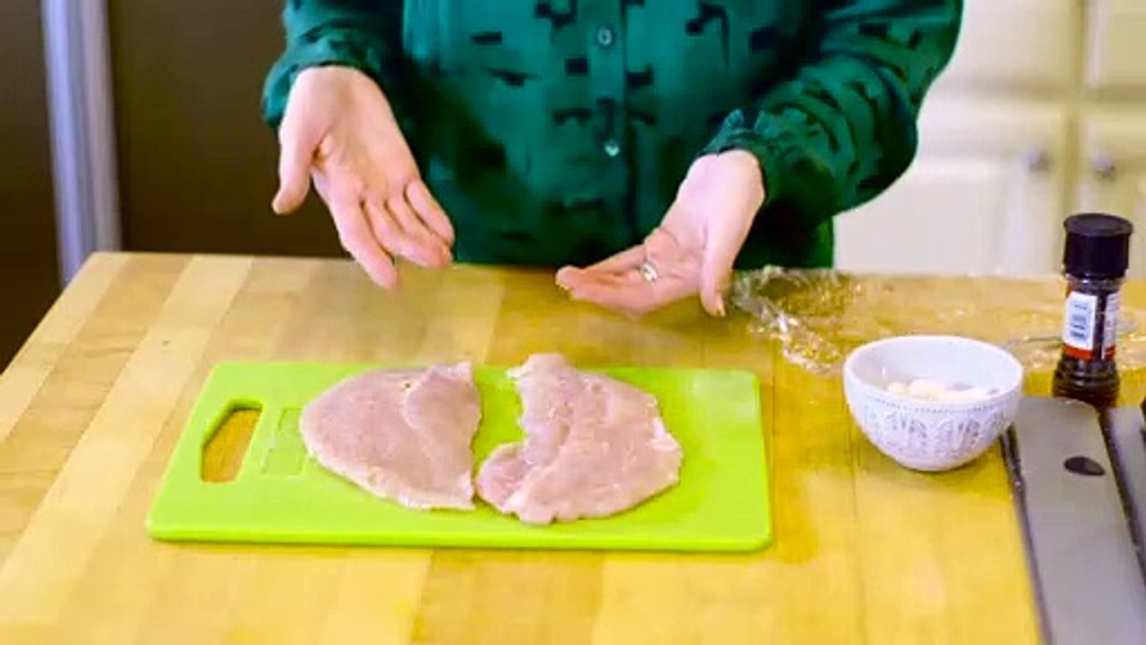 How to Make Turkey and Stuffing Roulade