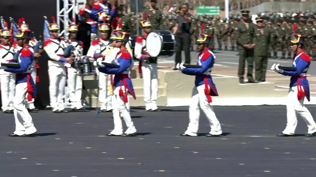 Bolsonaro nas comemorações do Dia do Soldado