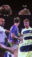 Pep Guardiola avec frenkie de jong