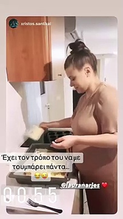 Λάουρα Νάργες: Μπήκε τα μεσάνυχτα στην κουζίνα...