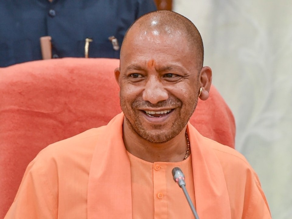 Breaking News: CM Yogi को भड़काऊ भाषण मामले में सुप्रीम कोर्ट से मिली बड़ी राहत