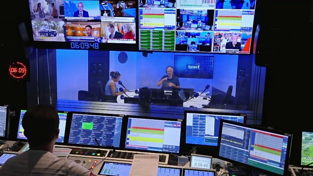 ÉPISODE 5 - Musique, danse et bonne humeur... C'est la dernière soirée au camping Le Mas