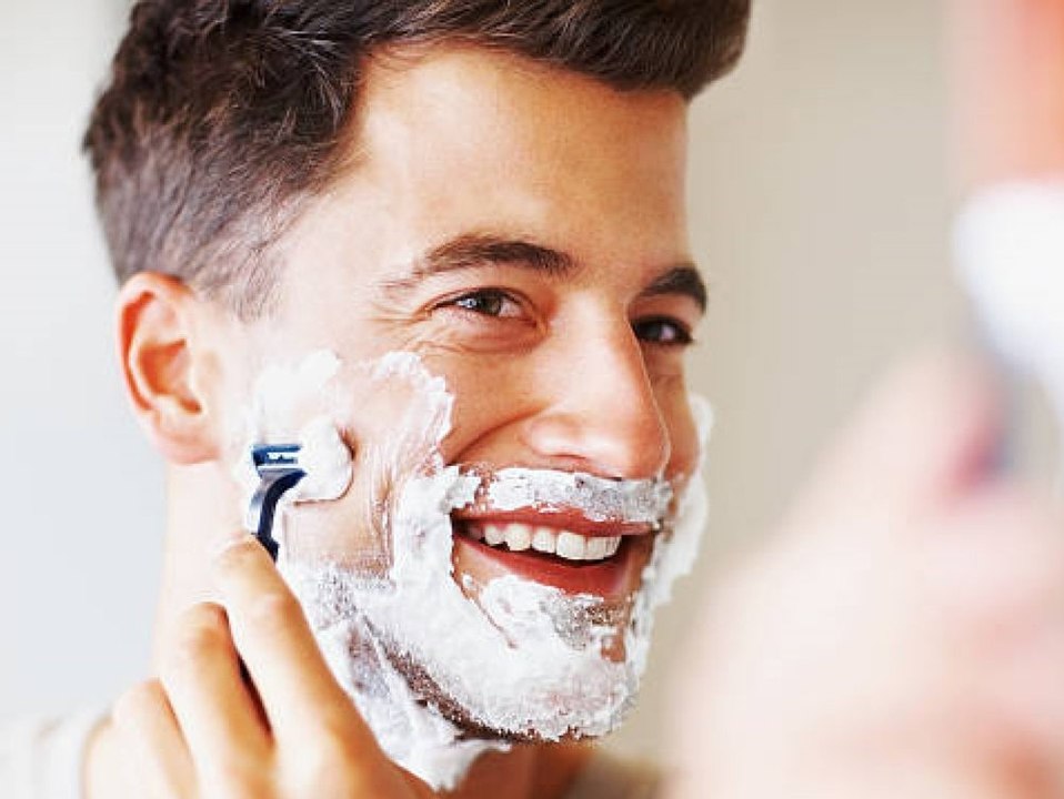 Rasiermittel für Männer im Test: Das sind die besten!