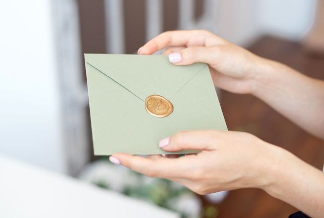 Combien donner lorsqu’on est invité à un mariage ? Ce simulateur donne immédiatement la réponse