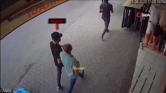 Yardım için yanaştı, kapkaç yaparak telefonunu çaldı