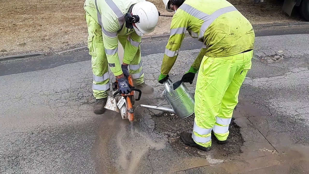 How to fix a pothole - the saw