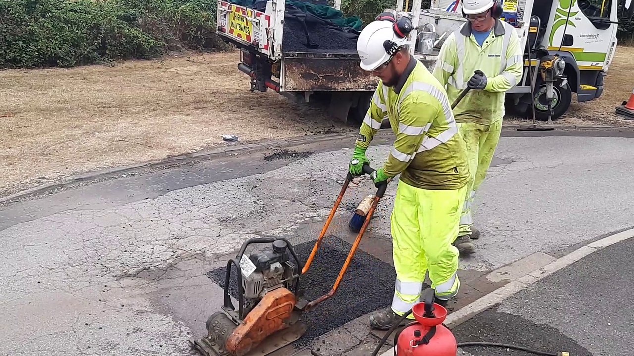 How to fix a pothole - the wacker
