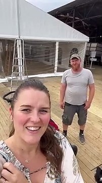 Lucile et Jérôme ( L'amour est dans le pré ) ont dévoilé le vissage de leur fille en vidéo un jour avant leur mariage.