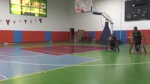 Şanlıurfa haber: Şanlıurfalı engelli gençler, basketbol takımını sırtlıyor