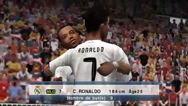 Pro Evolution Soccer 2011 online multiplayer - psp