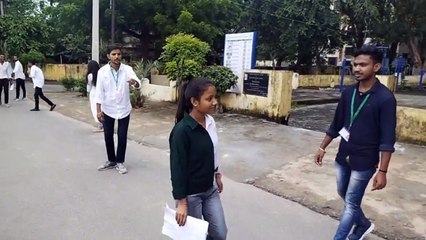 Student Election: युवाओं ने उत्साह और उल्लास से किया मतदान