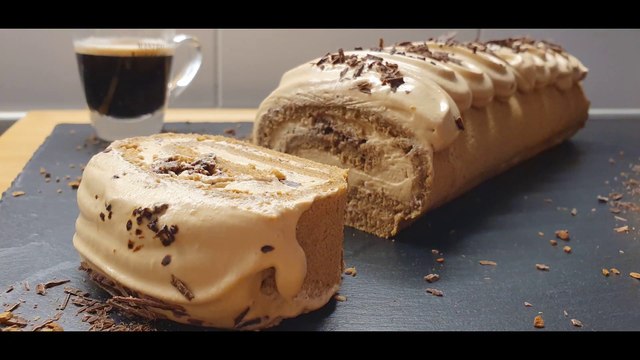 Rotolo al Caffè - Ricetta Facile ☕ Soffice e Goloso