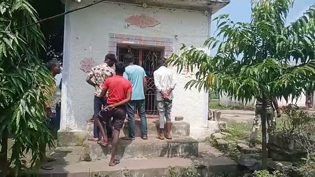 10th century Ganesh Garun statue was looted by dacoits, 4 armed accused took away the precious idol by breaking