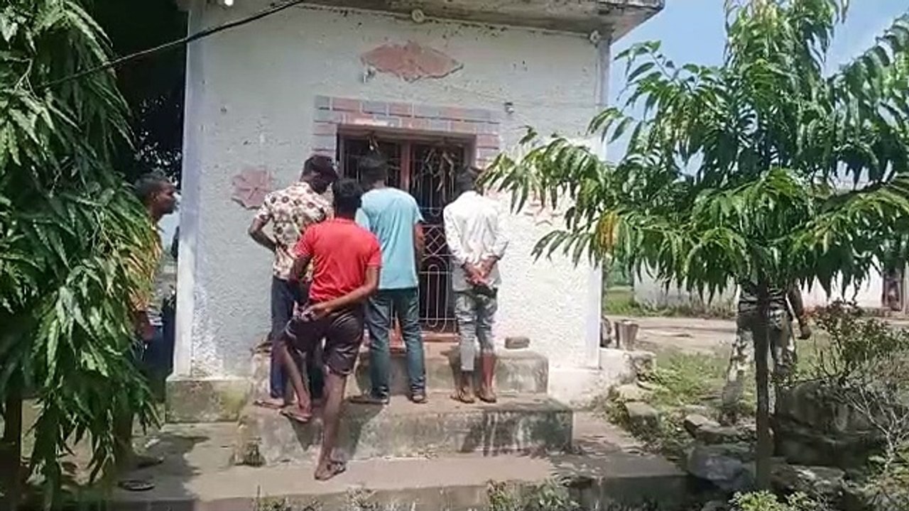10th century Ganesh Garun statue was looted by dacoits, 4 armed accused took away the precious idol by breaking