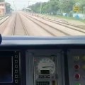 वंदे भारत सेमी हाई स्पीड ट्रेन सेल्फ प्रोपेल्ड इंजन युक्त ट्रेन है