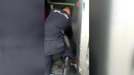 Son dakika haberi... ZONGULDAK - 87 yaşındaki kadının evine zorla girerek hırsızlık yapan 2 zanlı tutuklandı