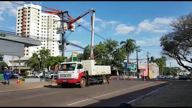 Trecho da Rua Nereu Ramos fica parcialmente interditado para manutenção da Copel
