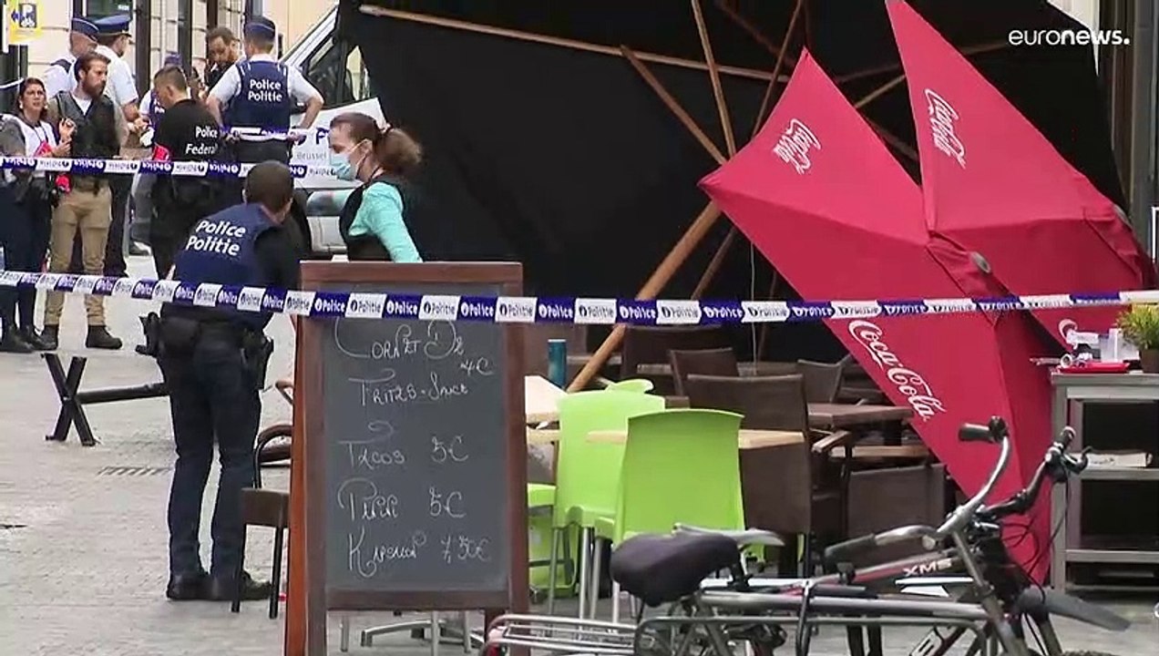 Brüssel: Fahrzeug rast in Terrassen, Terrortat nicht ausgeschlossen