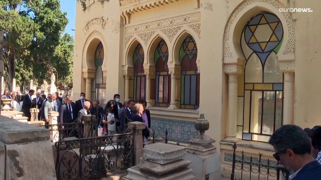 Macron acuerda en Argelia crear una comisión sobre la colonización y un proyecto para jóvenes