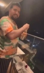 KARTAL'DA ŞİŞE FIRLATIP ATEŞ AÇAN İRANLI ŞÜPHELİ YAKALANDI, SINIR DIŞI EDİLECEK