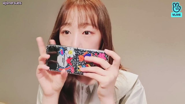 Wjsn Soobin (우주소녀 수빈) v live with luda and bona - arabic sub