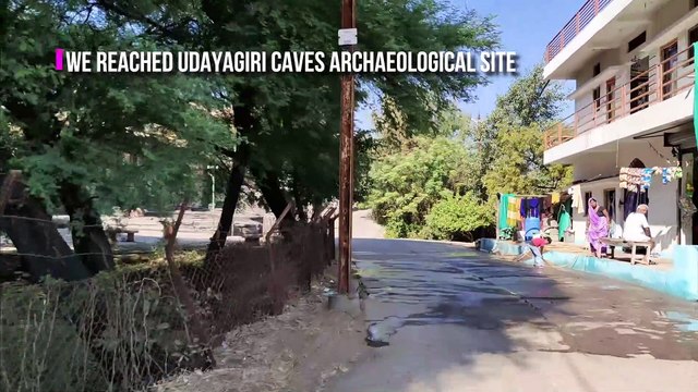 20 caves together, Udayagiri Caves, Gupta period encouraged both Hinduism and Jainism, near Sanchi