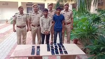 दौसा. पुलिस ने शातिर मोबाइल चोर को दबोचा, 25 फोन बरामद