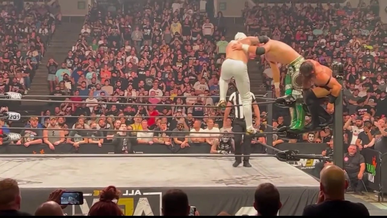 kevin owens vs sami zayn full fight match video 25/8/22