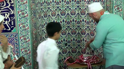 90 minik öğrenci, Kur’an Kursu eğitimi sonrası madalyalarını aldı