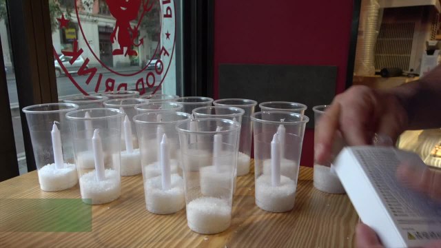 Roma, protesta simbolica contro il caro bollette: Mezz'ora senza elettricita'