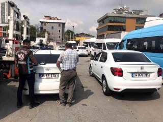 Pendik'te trafikte drift atıp aracını arkadaşının üzerine süren magandaya ceza yağdı