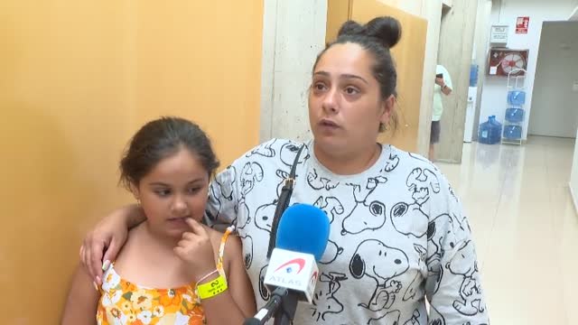 Un grupo de jubilados de Badalona trabaja para evitar desahucios en uno de los barrios más pobres