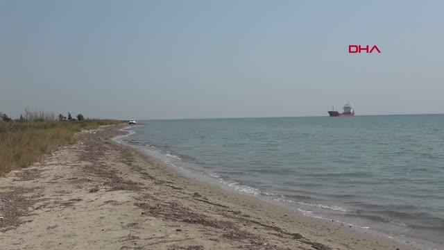 Çanakkale haberi... ÇANAKKALE BOĞAZI'NDA KARGO GEMİSİ KARAYA OTURDU