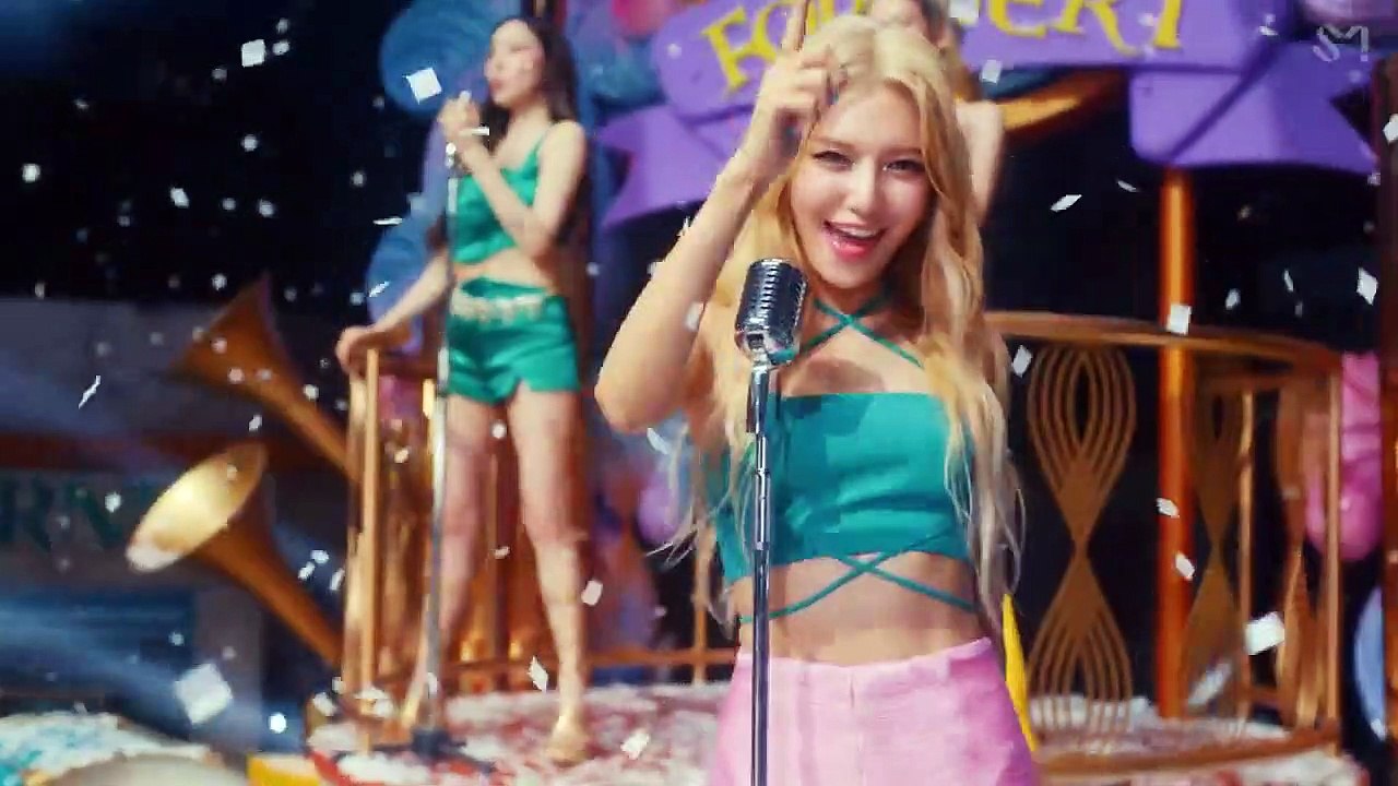Girls' Generation 소녀시대 'FOREVER 1' MV