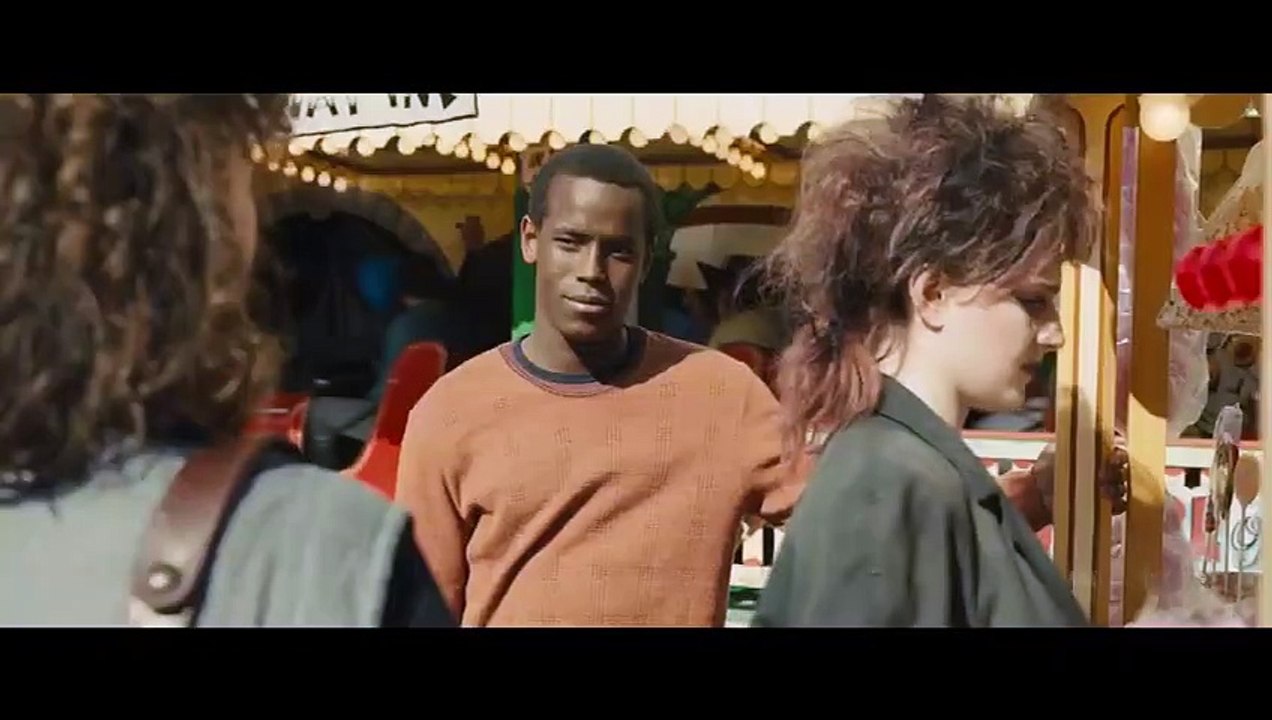 EMPIRE OF LIGHT Official Trailer Teaser (2022)