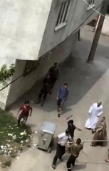 Bursa 3. sayfa haberleri: Bursa'da husumetli ailelerin meydan muharebesi kamerada