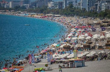 Antalya gündem haberi: ANTALYA'DA DENİZ, HAVADAN SICAK